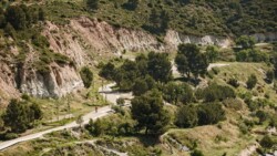 <a href="https://landscapearchitecturebuilt.com/staging/guixeres-path">Guixeres path</a>, <br>Barcelona, Spain