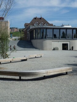 <a href="https://landscapearchitecturebuilt.com/staging/town-hall-square">Town Hall Square</a>, <br>Meilen, Switzerland