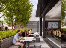 <a href="https://landscapearchitecturebuilt.com/staging/the-flatiron-institute">The Flatiron Institute</a>, <br>New York, NY, USA