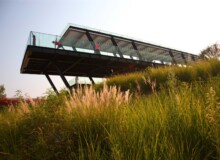 <a href="https://landscapearchitecturebuilt.com/staging/yanweizhou-park">Yanweizhou Park </a>, <br>Jinhua, Zhejiang Province, China