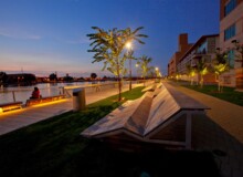 <a href="https://landscapearchitecturebuilt.com/staging/citydeck">CityDeck</a>, <br>Green Bay, WI, USA