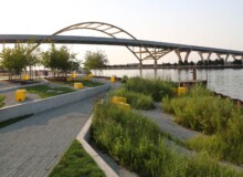 <a href="https://landscapearchitecturebuilt.com/staging/erie-street-plaza">Erie Street Plaza</a>, <br>Milwaukee, WI, USA