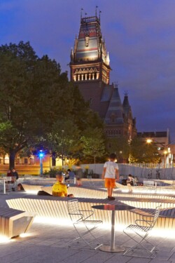 <a href="https://landscapearchitecturebuilt.com/staging/harvard-plaza">Harvard Plaza</a>, <br>Cambridge, MA, USA
