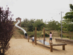 <a href="https://landscapearchitecturebuilt.com/staging/vallmora-park">Vallmora Park</a>, <br>Barcelona, Spain