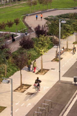 <a href="https://landscapearchitecturebuilt.com/staging/eix-de-la-via">Eix de la via</a>, <br>Barcelona, Spain