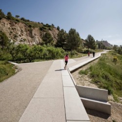 <a href="https://landscapearchitecturebuilt.com/guixeres-path">Guixeres path</a>, <br>Barcelona, Spain