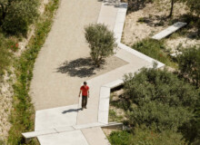 <a href="https://landscapearchitecturebuilt.com/guixeres-path">Guixeres path</a>, <br>Barcelona, Spain