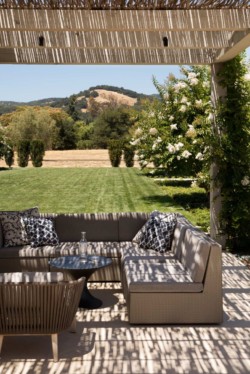 <a href="https://landscapearchitecturebuilt.com/old-winery-road">Old Winery Road Residence</a>, <br>Sonoma, CA, USA