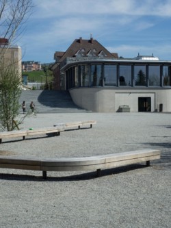 <a href="https://landscapearchitecturebuilt.com/town-hall-square">Town Hall Square</a>, <br>Meilen, Switzerland