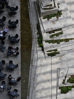 <a href="https://landscapearchitecturebuilt.com/europaallee-21">Europaallee 21</a>, <br>Zurich, Switzerland