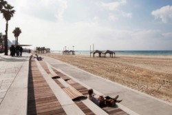 <a href="https://landscapearchitecturebuilt.com/tel-avivs-central-promenade-renewal">Tel Aviv's Central Promenade Renewal</a>, <br>Tel Aviv, Israel