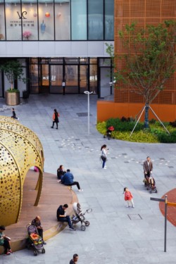 <a href="https://landscapearchitecturebuilt.com/sanlin-incity-mall">Sanlin InCity Mall</a>, <br>Shanghai, China