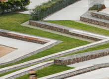 <a href="https://landscapearchitecturebuilt.com/maquina-de-batre-square">Màquina de Batre Square</a>, <br>Barcelona, Spain
