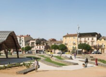 <a href="https://landscapearchitecturebuilt.com/maquina-de-batre-square">Màquina de Batre Square</a>, <br>Barcelona, Spain