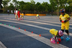 <a href="https://landscapearchitecturebuilt.com/yanweizhou-park">Yanweizhou Park </a>, <br>Jinhua, Zhejiang Province, China