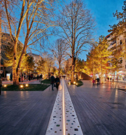 <a href="https://landscapearchitecturebuilt.com/hamamyolu-urban-deck">Hamamyolu Urban Deck</a>, <br>Eskisehir, Turkey