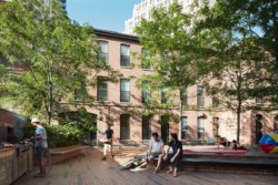 <a href="https://landscapearchitecturebuilt.com/archipelago-courtyard">Archipelago Courtyard</a>, <br>Boerum Hill, Brooklyn, NY, USA