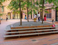 <a href="https://landscapearchitecturebuilt.com/archipelago-courtyard">Archipelago Courtyard</a>, <br>Boerum Hill, Brooklyn, NY, USA