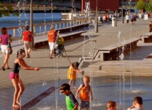 <a href="https://landscapearchitecturebuilt.com/citydeck">CityDeck</a>, <br>Green Bay, WI, USA