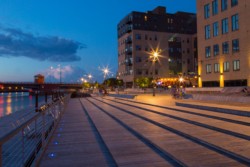 <a href="https://landscapearchitecturebuilt.com/citydeck">CityDeck</a>, <br>Green Bay, WI, USA