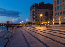<a href="https://landscapearchitecturebuilt.com/citydeck">CityDeck</a>, <br>Green Bay, WI, USA
