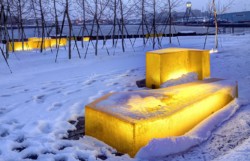 <a href="https://landscapearchitecturebuilt.com/erie-street-plaza">Erie Street Plaza</a>, <br>Milwaukee, WI, USA