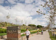 <a href="https://landscapearchitecturebuilt.com/vallmora-park">Vallmora Park</a>, <br>Barcelona, Spain Insect hotel