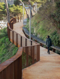 <a href="https://landscapearchitecturebuilt.com/pedestrian-connection-barcelona-montcada">Pedestrian Connection between Barcelona and Montcada i Reixac</a>, <br>Barcelona, Spain